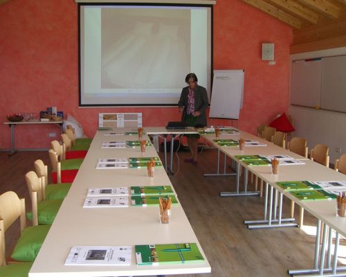 geräumiger Seminarraum am Bio-Bauernhof Simonbauer mit Apartments, Ferienhaus, Penthaus und Zimmer in Ramsau am Dachstein